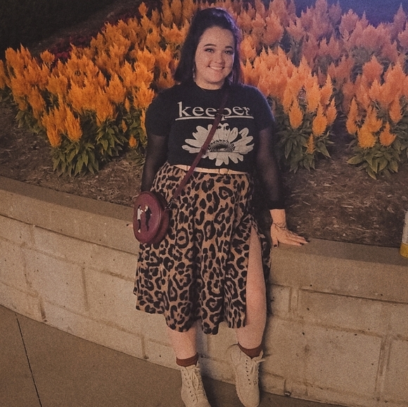 Meet your Posher, Eve - Picture 2 of 2